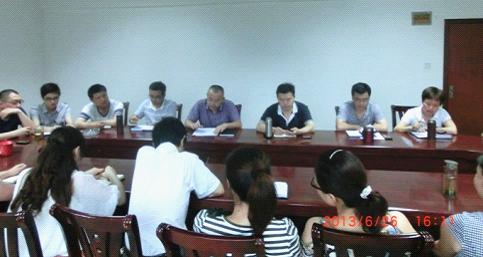 建筑分公司開展轉(zhuǎn)作風(fēng)、反腐倡廉宣傳教育學(xué)習(xí)活動(dòng)