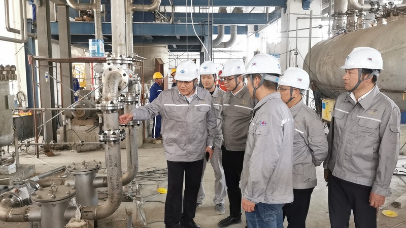 趙亮拜訪(fǎng)福建海泉化學(xué)公司董事長(zhǎng)陳莊善