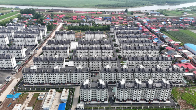 聚焦“135”  沖刺“全年紅”⑦丨以鐵軍擔(dān)當(dāng)書寫華容縣團洲垸災(zāi)后重建“安居答卷”