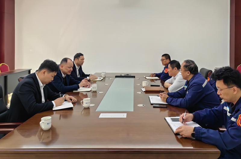 周鴻會見中化魯西工程黨委書記、總經(jīng)理姜吉濤