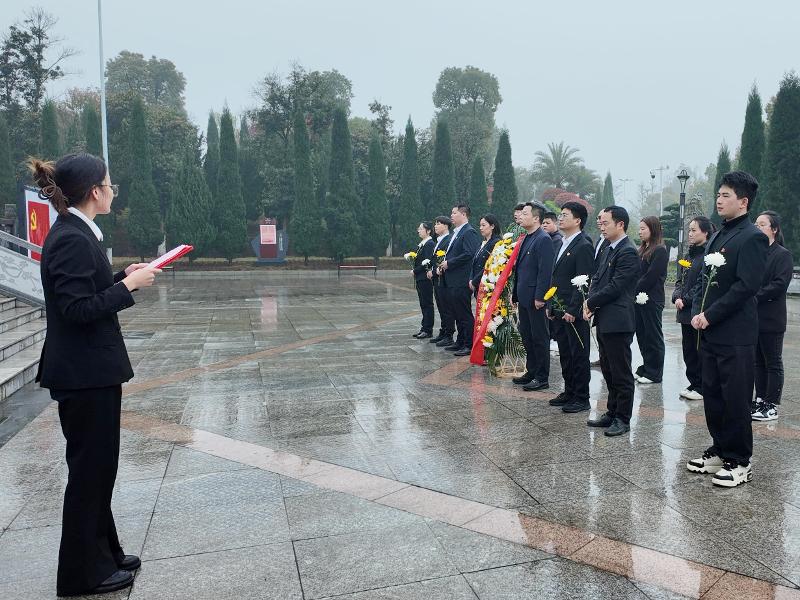 清風化雨憶英烈  明志篤行建新功——四化建各單位開展清明節(jié)愛國主義教育活動